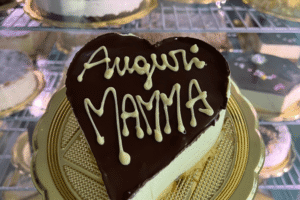 https://gelateriaballerini.it/wp-content/uploads/2025/05/torte-gelateriaballerini-003-300x200.png
